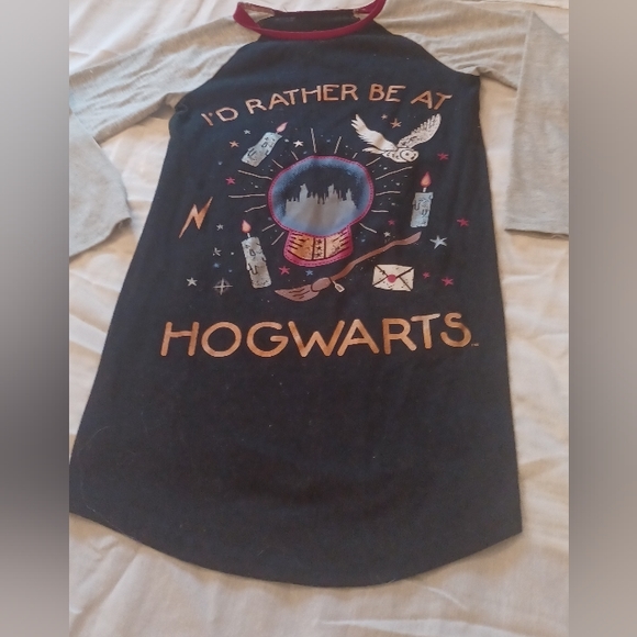 HARRY POTTER * Girls pajamas. gown . ( short length) - Picture 6 of 6